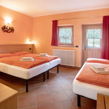 Chestel Apartament *